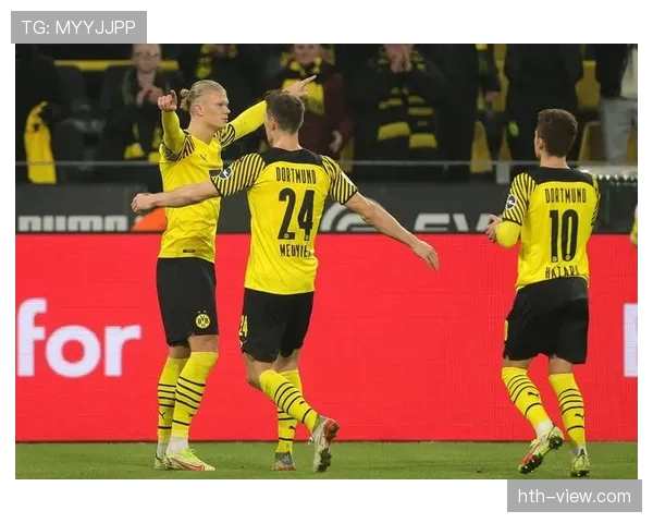 多特蒙德进攻终结能力短板显现,对赛季关键战得分效率形成制约 多特蒙德进攻终结能力短板显现,对赛季关键战得分效率形成制约